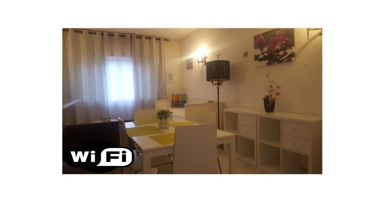 Quarteira Home Beach Ferias Tranquilas A 1Km Da Praia Totalmente Renovado Eksteriør billede