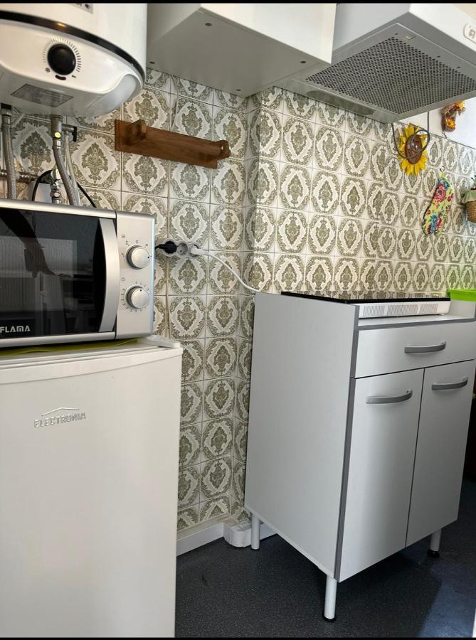 Quarteira Home Beach Ferias Tranquilas A 1Km Da Praia Totalmente Renovado Eksteriør billede